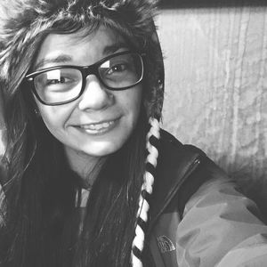 Meet your Posher, Caitlin